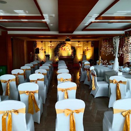 River Terrace Resort&Spa Kochi Exterior photo